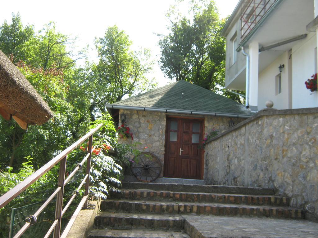 Apartment Vistanova Vrdnik Exterior foto